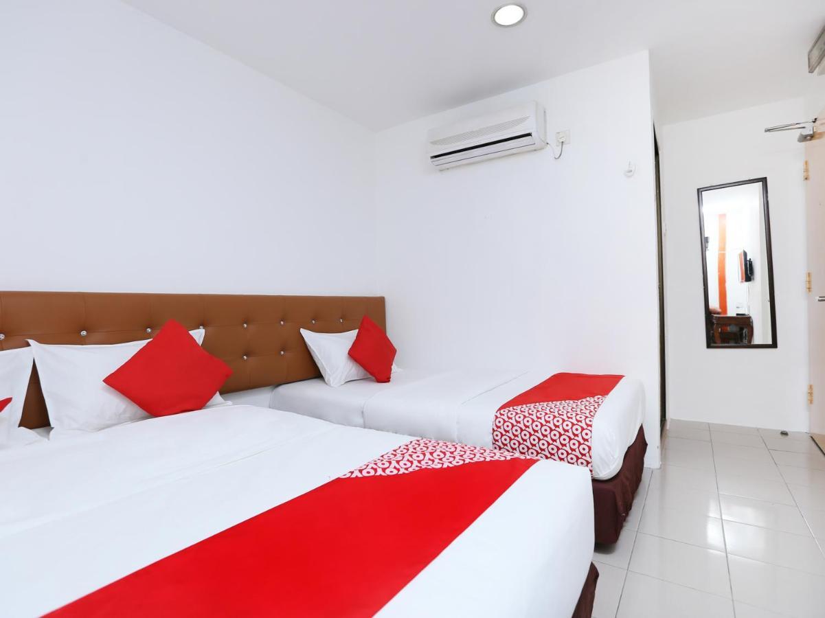 ג'והור בהרו Oyo 89672 Eg Hotel Jj מראה חיצוני תמונה