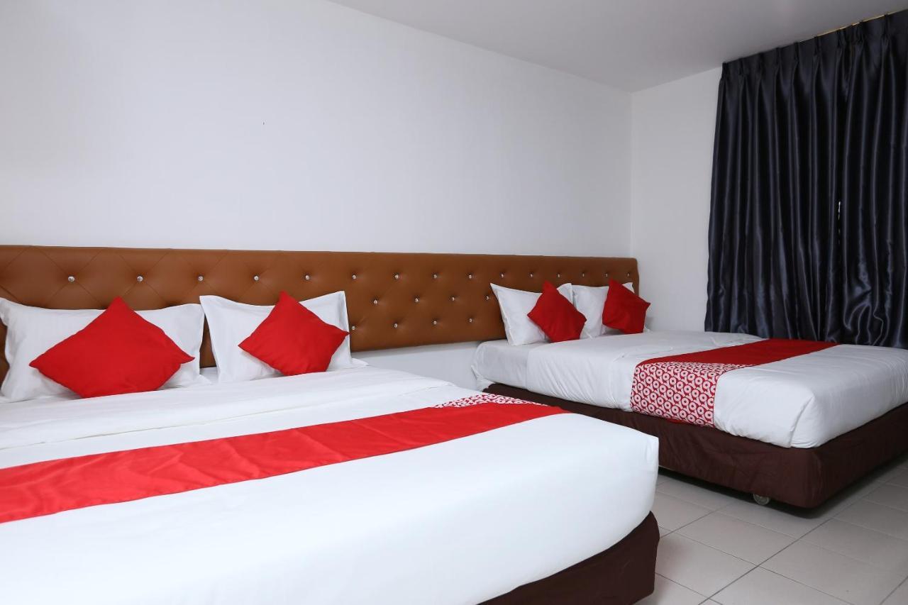 ג'והור בהרו Oyo 89672 Eg Hotel Jj מראה חיצוני תמונה
